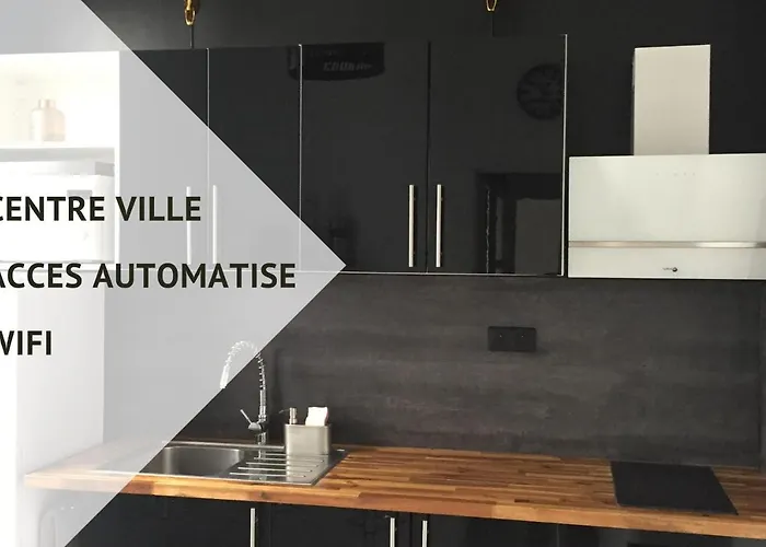 S'habille En Noir Et Blanc *