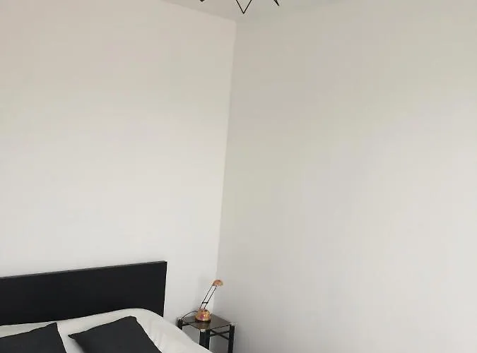 S'habille En Noir Et Blanc Lejlighed