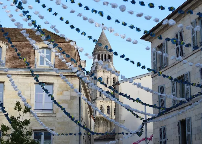S'habille En Noir Et Blanc Lejlighed Périgueux